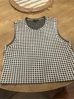 Theory Black & White Geometric Sleeveless Knit Tank